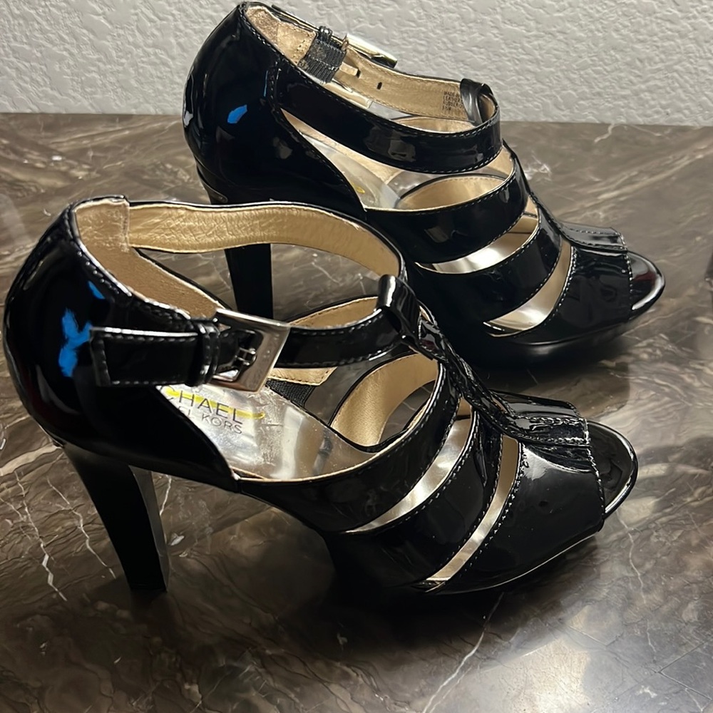 Excellent Used Condition Michael Kors Black Platform Heels Size 9.5M